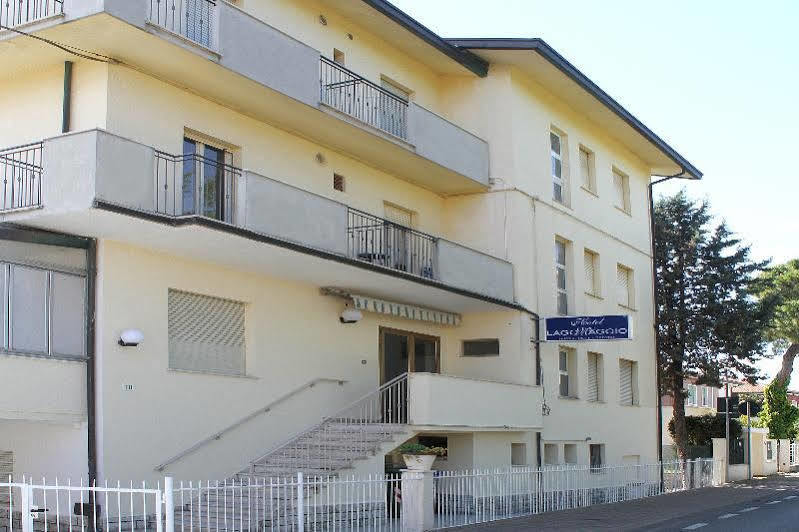 Hotel Lagomaggio Rímini Exterior foto